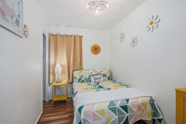 809 Kalamazoo Street, South Haven, MI 49090