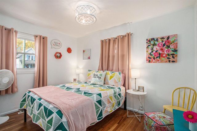 809 Kalamazoo Street, South Haven, MI 49090