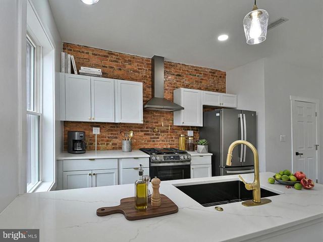 617 N ASHBURTON ST, Baltimore, MD 21216