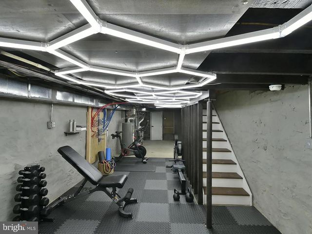617 N ASHBURTON ST, Baltimore, MD 21216