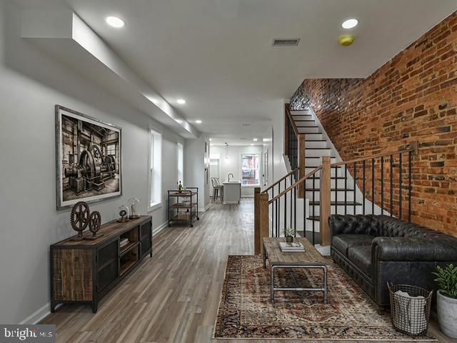 617 N ASHBURTON ST, Baltimore, MD 21216