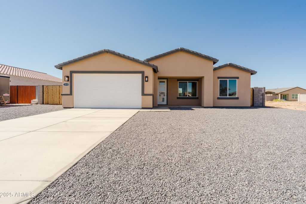 10199 W BRADSHAW Drive, Arizona City, AZ 85123
