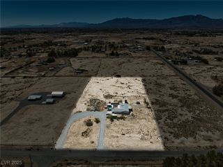 2911 Shadow Mountain Street, Pahrump, NV 89060