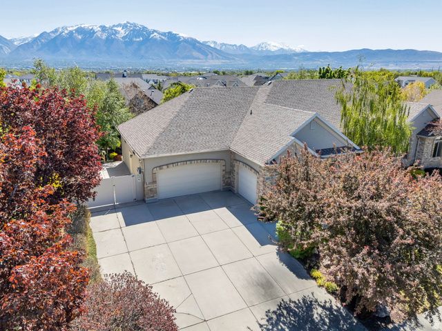 10927 S SCOTTY DR, South Jordan, UT 84095