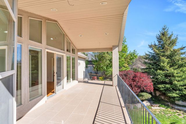 10927 S SCOTTY DR, South Jordan, UT 84095