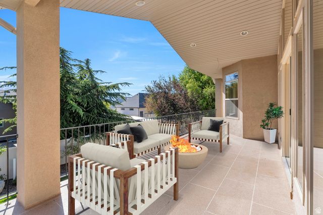 10927 S SCOTTY DR, South Jordan, UT 84095