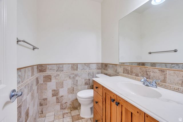 10927 S SCOTTY DR, South Jordan, UT 84095
