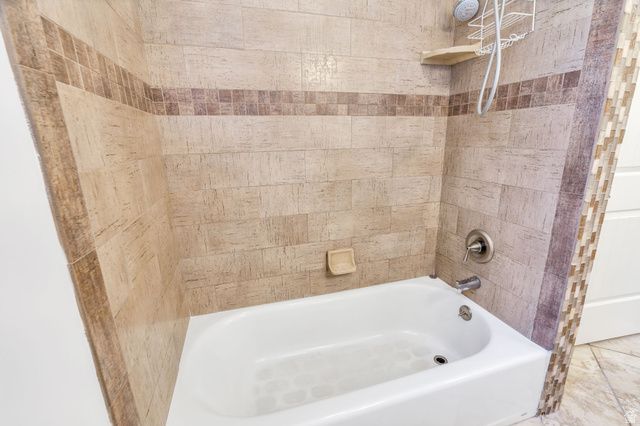 10927 S SCOTTY DR, South Jordan, UT 84095