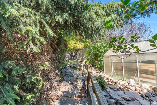 10927 S SCOTTY DR, South Jordan, UT 84095