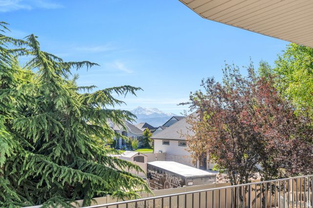 10927 S SCOTTY DR, South Jordan, UT 84095