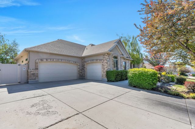 10927 S SCOTTY DR, South Jordan, UT 84095