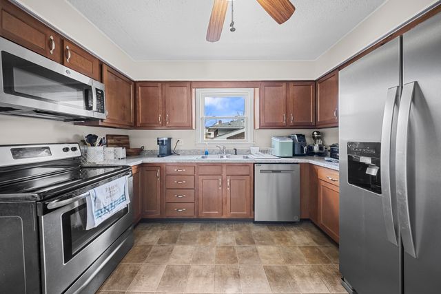 828 N. Norwood Road, Huntington, WV 25705