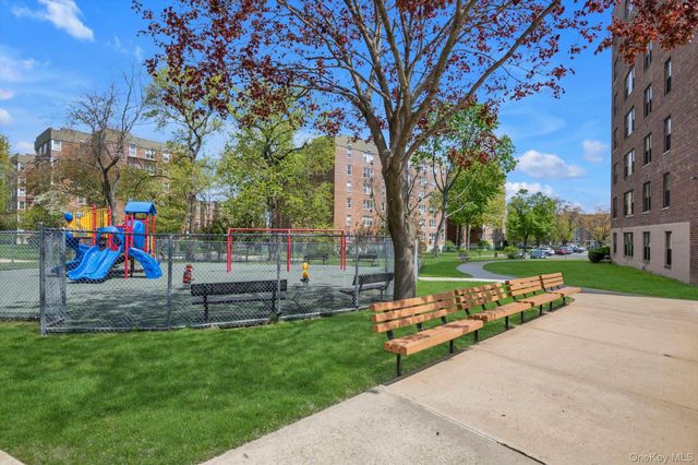 20939 23rd Avenue 4J, Bayside, NY 11360