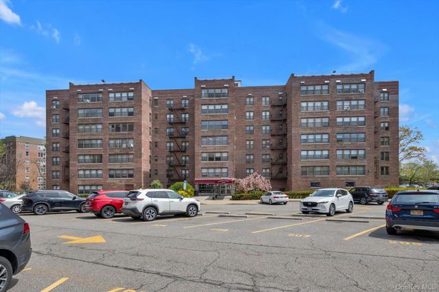 20939 23rd Avenue 4J, Bayside, NY 11360