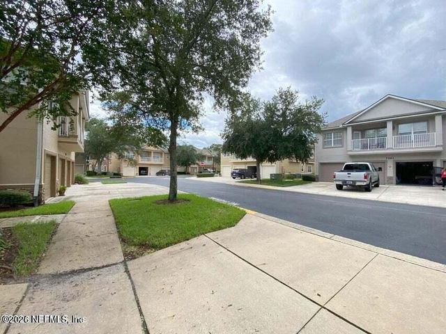 7262 DEERFOOT POINT Circle 2-3, Jacksonville, FL 32256