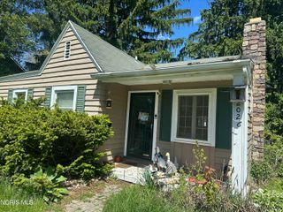 2026 Newport Avenue, Toledo, OH 43613