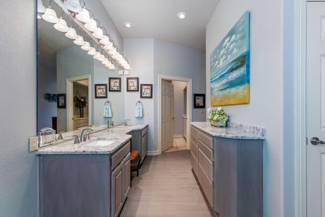 30141 S 561 Road 2, Monkey Island, OK 74331