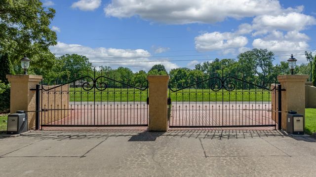 30141 S 561 Road 2, Monkey Island, OK 74331