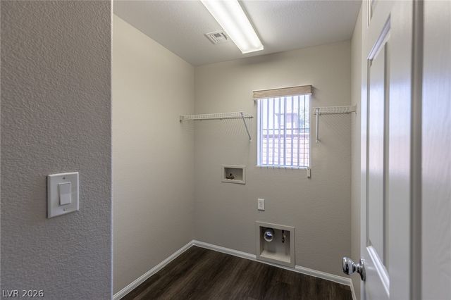 10408 Wildflower Gully Street, Las Vegas, NV 89178