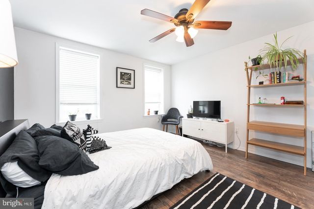 2633 ALMOND ST, Philadelphia, PA 19125