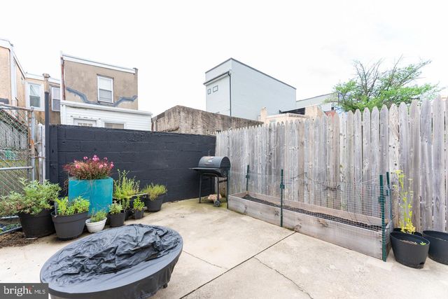 2633 ALMOND ST, Philadelphia, PA 19125