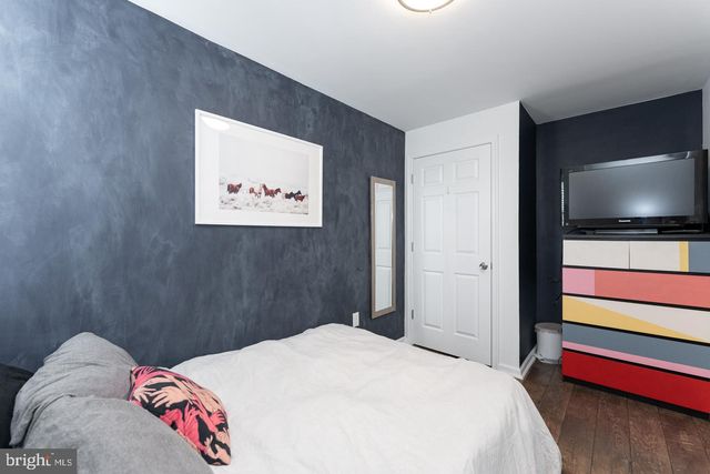 2633 ALMOND ST, Philadelphia, PA 19125