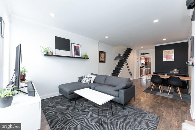 2633 ALMOND ST, Philadelphia, PA 19125