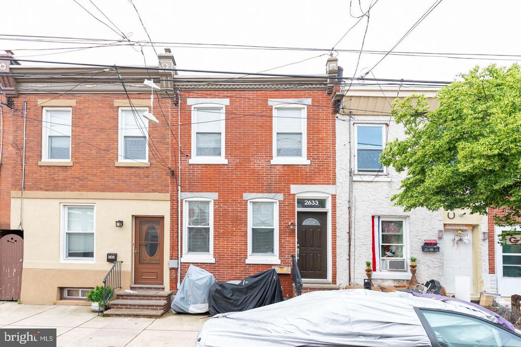 2633 ALMOND ST, Philadelphia, PA 19125