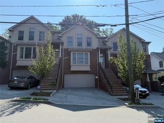 1022 Morningside Lane A, Fort Lee, NJ 07024