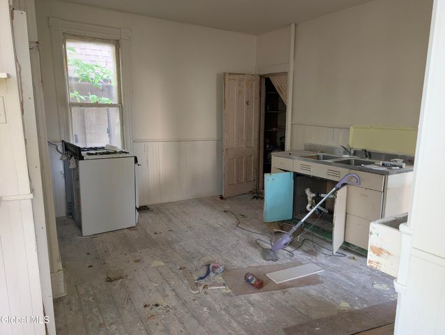 295 N Main Street, Gloversville, NY 12078