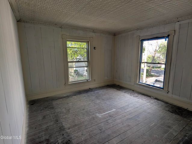 295 N Main Street, Gloversville, NY 12078