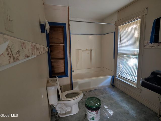 295 N Main Street, Gloversville, NY 12078