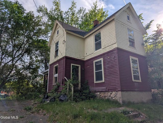 295 N Main Street, Gloversville, NY 12078