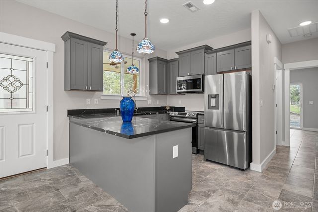 35315 S Bootstrap Ln, Cheney, WA 99004