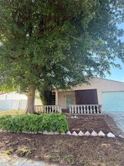 10685 Bobbie Lane, Royal Palm Beach, FL 33411