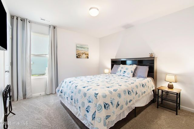 4928 Abbington Oaks Way SE, Southport, NC 28461