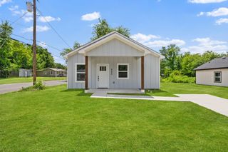 220 Calvert Street, Sulphur Springs, TX 75482