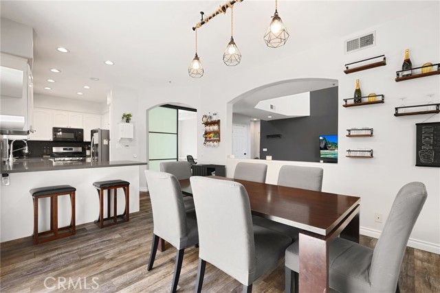 9400 Noble Avenue, North Hills (los Angeles), CA 91343