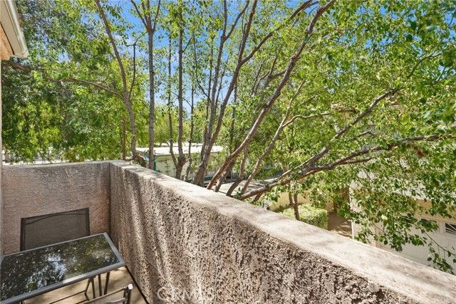 9400 Noble Avenue, North Hills (los Angeles), CA 91343