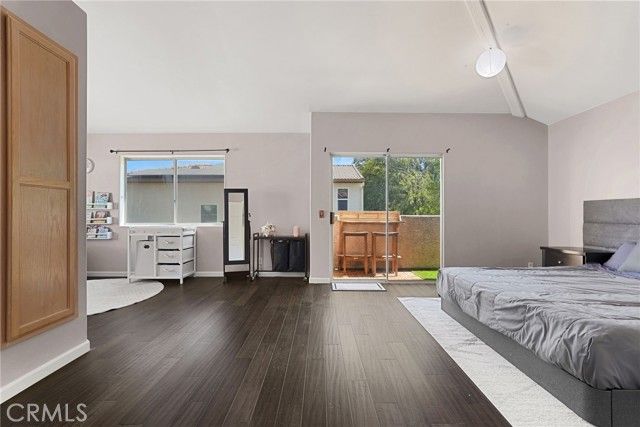 9400 Noble Avenue, North Hills (los Angeles), CA 91343