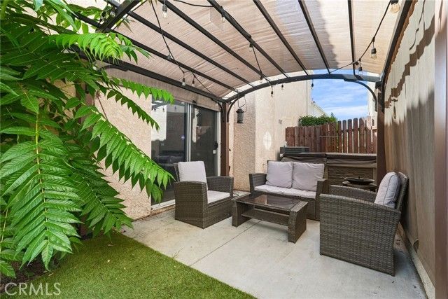 9400 Noble Avenue, North Hills (los Angeles), CA 91343