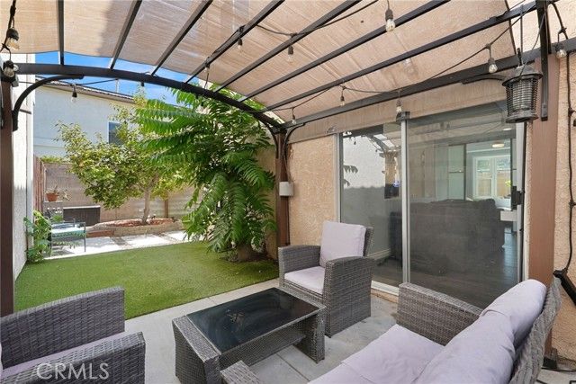 9400 Noble Avenue, North Hills (los Angeles), CA 91343