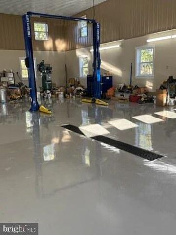 1566 YORK RD, Carlisle, PA 17015