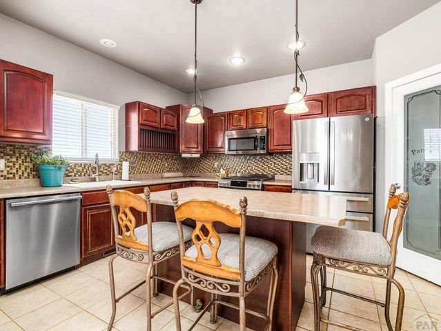 43948 Hunsaker Rd, Avondale, CO 81022