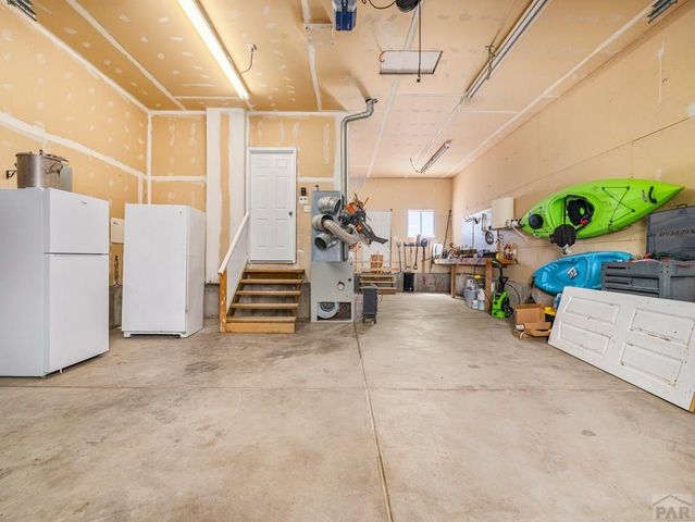 43948 Hunsaker Rd, Avondale, CO 81022