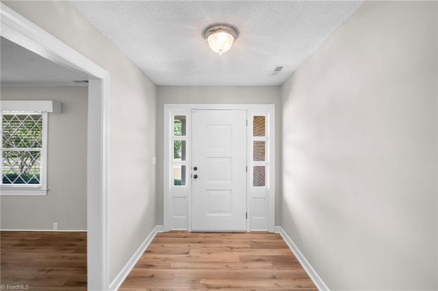 533 Rockway Drive, Lexington, NC 27295
