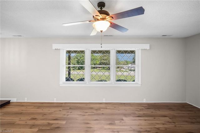 533 Rockway Drive, Lexington, NC 27295