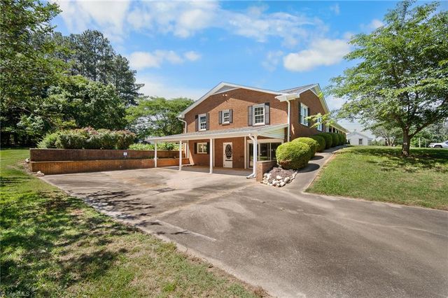 533 Rockway Drive, Lexington, NC 27295