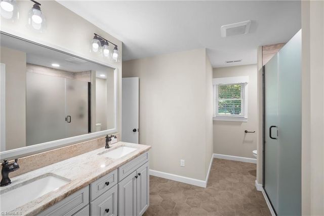 533 Rockway Drive, Lexington, NC 27295