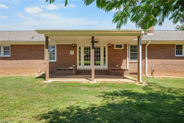 533 Rockway Drive, Lexington, NC 27295